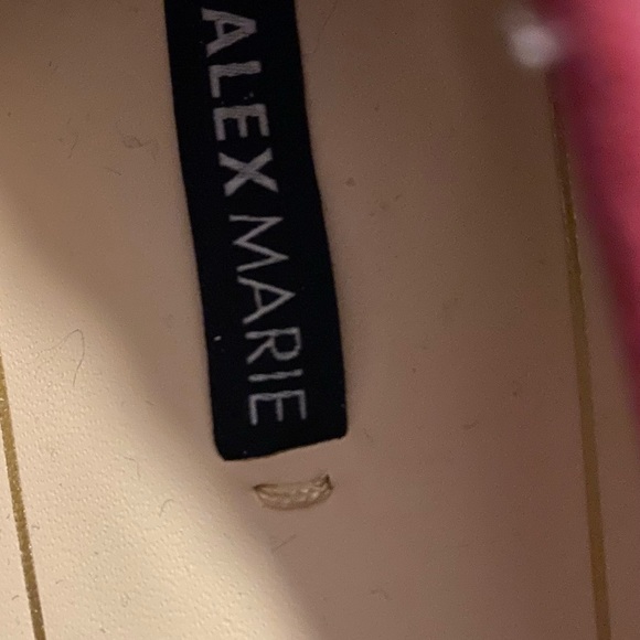 ♥️RED FLATS in time for VALENTINES ❤️❤️❤️ - Picture 4 of 5